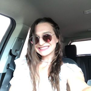 Meet your Posher, Allie